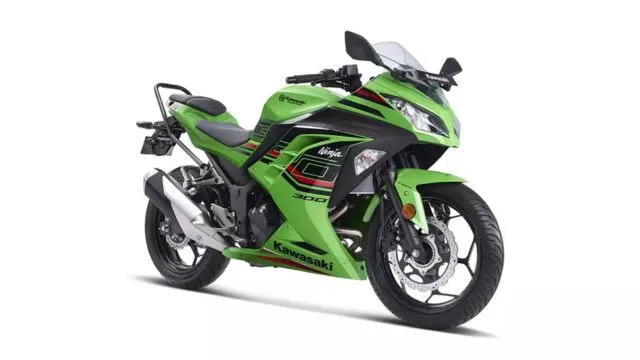 Kawasaki Ninja 300 हुई Made in India 2